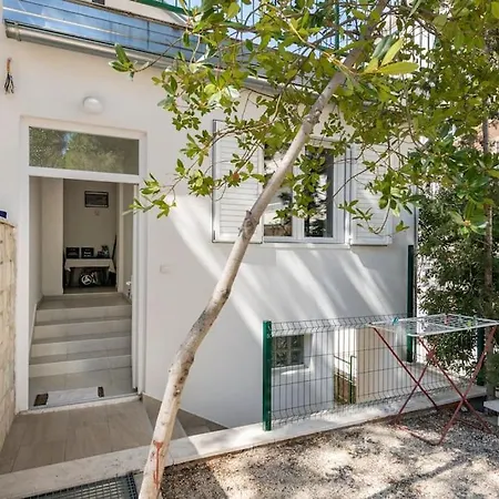 2 Bets With Balkon 50 M From Beach